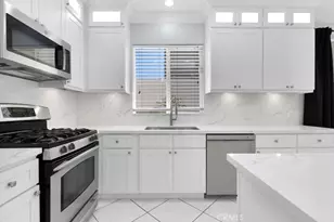12445 Sonoma Dr, Pacoima, CA 91331 - Photo 14