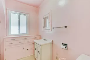 735 E Verdugo Ave, Burbank, CA 91501 - Photo 20