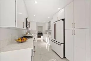 11568 Luanda St, Sylmar, CA 91342 - Photo 4