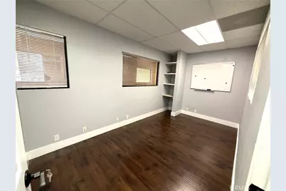 4250 Pennsylvania Ave, La Crescenta, CA 91214 - Photo 8