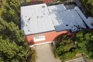 22762 Avenue San Luis, Woodland Hills, CA 91364 - Photo 48