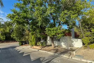 22762 Avenue San Luis, Woodland Hills, CA 91364 - Photo 46