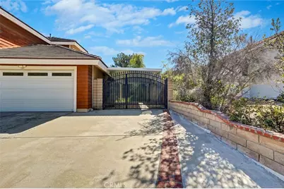 3329 Crazy Horse, Simi Valley, CA 93063 - Photo 32