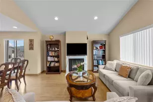 339 W Wilson, Glendale, CA 91203 - Photo 8