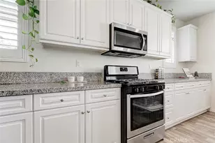 9116 Foster Ln, Chatsworth, CA 91311 - Photo 14