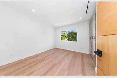 8369 Vine Valley, Los Angeles, CA 91352 - Photo 32