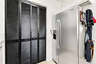 14839 Sylvan St, Van Nuys, CA 91411 - Photo 16