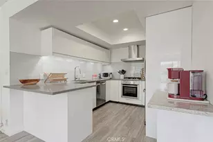 1037 N Vista, Los Angeles, CA 90046 - Photo 18