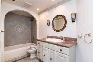 345 Pioneer Dr, Glendale, CA 91203 - Photo 18