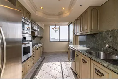 345 Pioneer Drive #1705, Glendale, CA 91203 - Photo 12