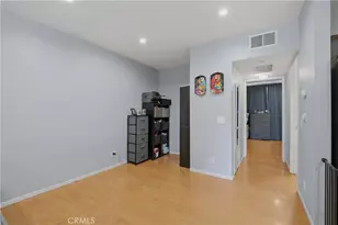 11150 Glenoaks, Pacoima, CA 91331 - Photo 8