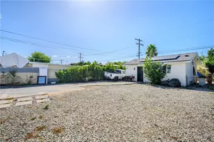8881 Morehart Ave, Los Angeles, CA 91352 - Photo 22