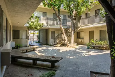 14807 Parthenia, Panorama City, CA 91402 - Photo 6