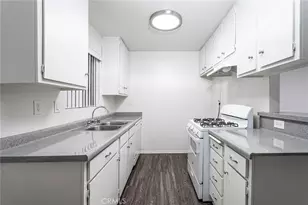 14807 Parthenia, Panorama City, CA 91402 - Photo 12