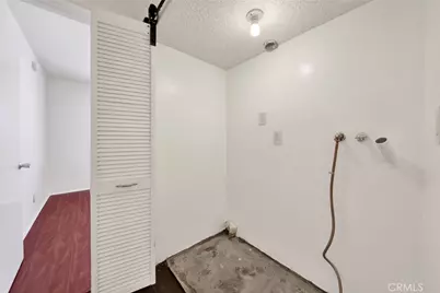 9745 Via Roma, Burbank, CA 91504 - Photo 14