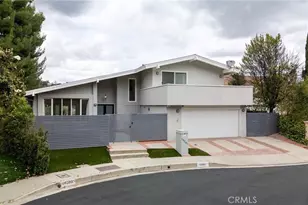 19281 Berclair Ln, Tarzana, CA 91356 - Photo 48