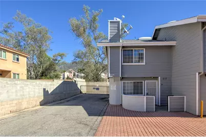 14425 Foothill #24, Sylmar, CA 91342 - Photo 4