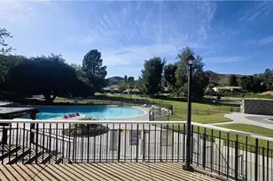 19364 Ave Of The Oaks, Newhall, CA 91321 - Photo 20