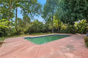 6058 Jumilla, Woodland Hills, CA 91367 - Photo 18