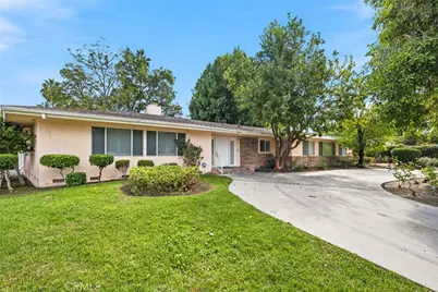 6058 Jumilla, Woodland Hills, CA 91367 - Photo 4