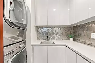 721 1st Place, Hermosa Beach, CA 90254 - Photo 20