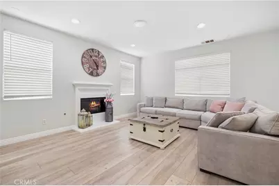 15660 Walt Court, Canyon Country, CA 91387 - Photo 10