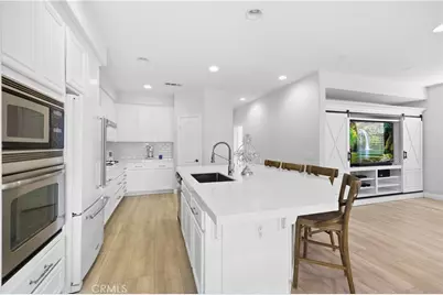 15660 Walt Court, Canyon Country, CA 91387 - Photo 16