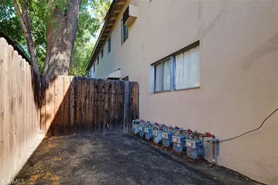 19406 Gilmore, Reseda, CA 91335 - Photo 6
