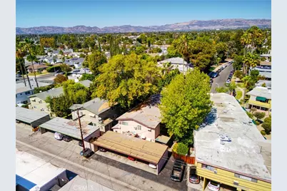 19406 Gilmore, Reseda, CA 91335 - Photo 8