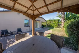 9720 Hayvenhurst, North Hills, CA 91343 - Photo 8