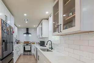 9720 Hayvenhurst, North Hills, CA 91343 - Photo 20