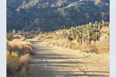 300 E Z12 Street, Llano, CA 93544 - Photo 2