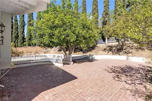 12452 Bradford, Granada Hills, CA 91344 - Photo 68