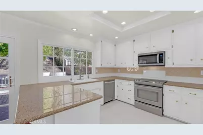 12452 Bradford, Granada Hills, CA 91344 - Photo 18