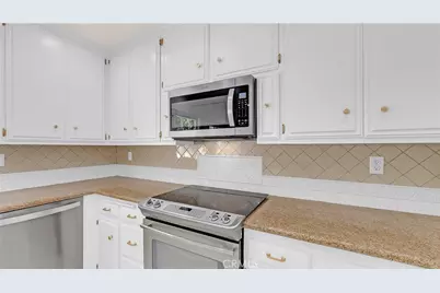 12452 Bradford, Granada Hills, CA 91344 - Photo 20
