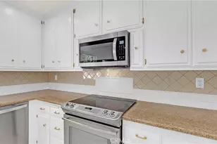 12452 Bradford, Granada Hills, CA 91344 - Photo 20