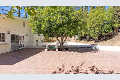 12452 Bradford, Granada Hills, CA 91344 - Photo 66