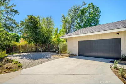 4629 Monarca, Tarzana, CA 91356 - Photo 28