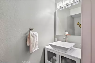 9759 Via Roma, Burbank, CA 91504 - Photo 20