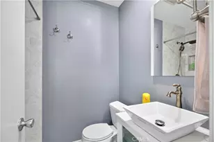 9759 Via Roma, Burbank, CA 91504 - Photo 22