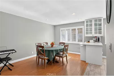 9759 Via Roma, Burbank, CA 91504 - Photo 12