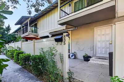 835 N Altadena Drive, Pasadena, CA 91107 - Photo 2