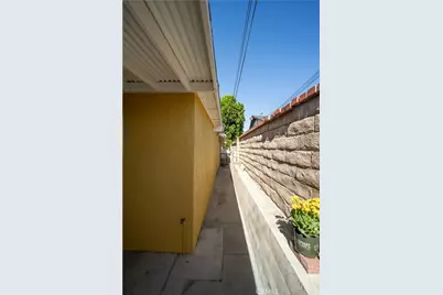 11748 Remington Street, Sylmar, CA 91342 - Photo 40