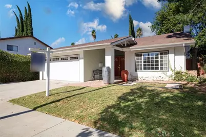 18119 Calvert Street, Tarzana, CA 91335 - Photo 2