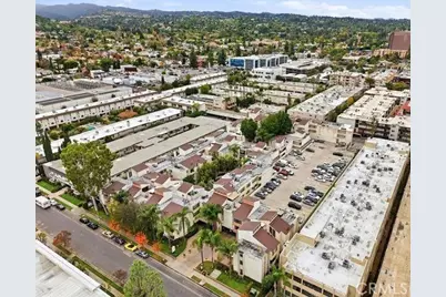 5325 Newcastle Avenue #101, Encino, CA 91316 - Photo 22