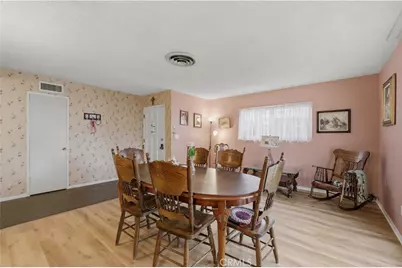 10406 Gerald Avenue, Granada Hills, CA 91344 - Photo 8
