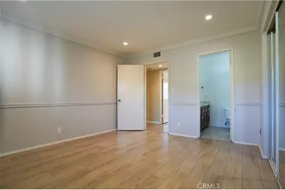 635 E Elmwood Avenue #204, Burbank, CA 91501 - Photo 16