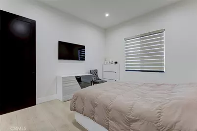 7714 Lasaine Avenue, Northridge, CA 91325 - Photo 18