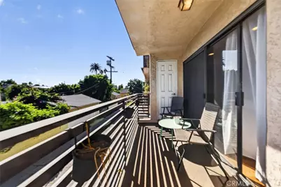 6420 Hazeltine Avenue #9, Van Nuys, CA 91401 - Photo 28