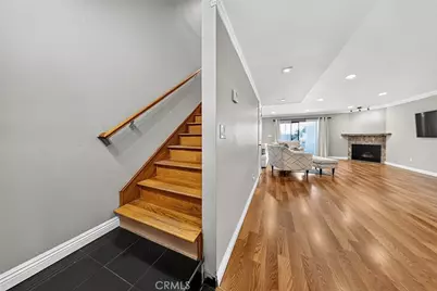6420 Hazeltine Avenue #9, Van Nuys, CA 91401 - Photo 4